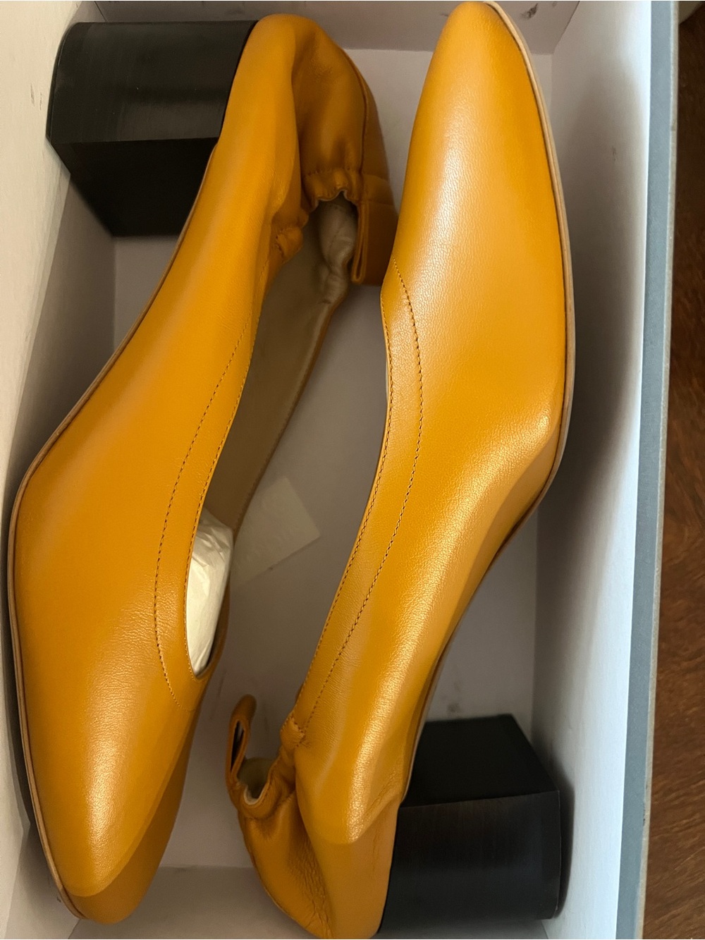 Everlane The Day Heel Mustard Yellow Italian Leather Pumps Size 10 New in box - Picture 4 of 9